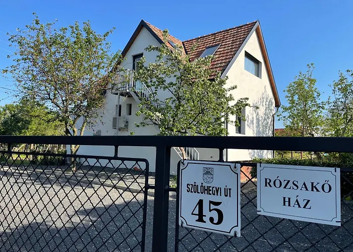 Rózsakő Ház Nyaraló
